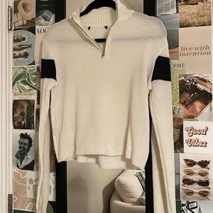 Women’s Brandy Melville Half Zip